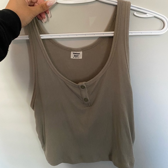 Selling Sunday Best tank top in perfect condition - Picture 2 of 2